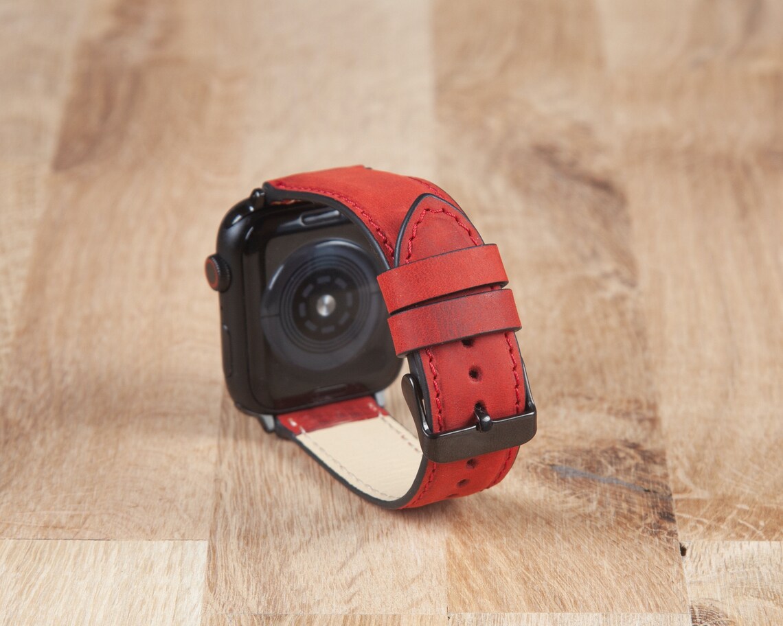 38mm strap on 40mm apple watch