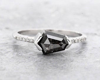 Kite Diamond Ring, Fancy Grey Color Diamond 14k Gold Ring Set, Salt and Pepper Kite Diamond Engagement Ring for Her, Gorgeous Gift for Her
