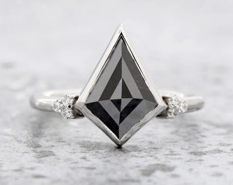Kite Diamond Engagement Ring, Salt and Pepper Diamond Ring, Fancy Black Color Diamond 14k Gold Ring, Unique Diamond Bezel Ring Gift for Love