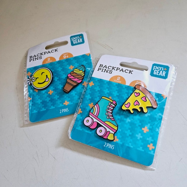 Set of 4 Fun Smiley Happy Face, Ice Cream Cone, Pizza Slice and Roller Skate Backpack Charms Plastic Enamel Lapel Shirt Pins by Pen Gear. Ne