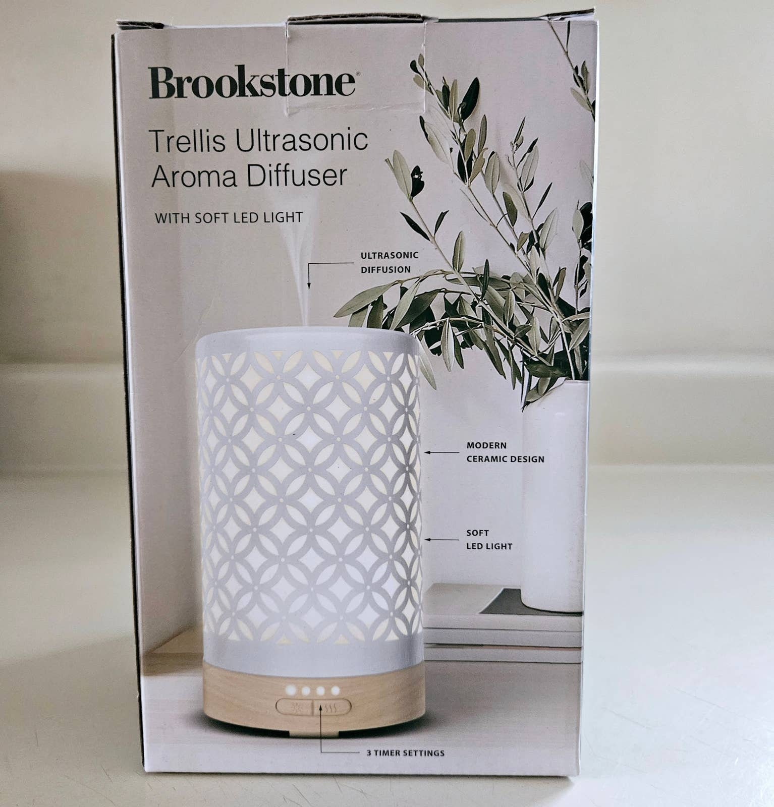 Brookstone Trellis Ultrasonic off White Aroma Diffuser With Soft LED Light  