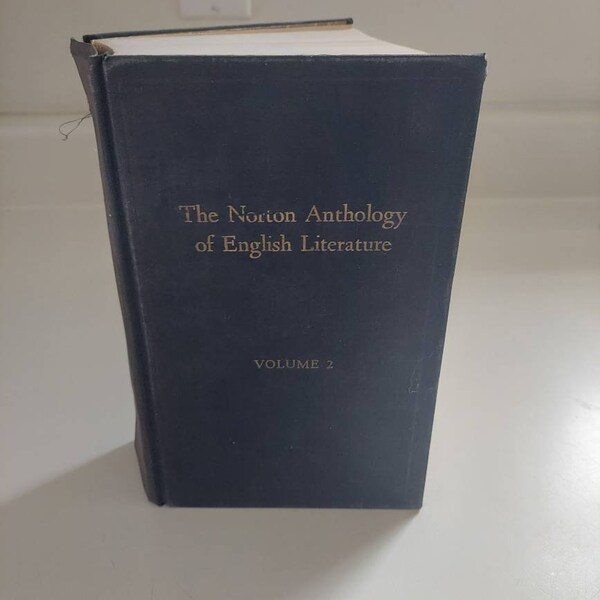 The Norton Anthology of English Literature Volume 2 Vintage Hardback 1,694 Page Book. Copyright 1962 by W.W. Norton & Company Inc. New York,