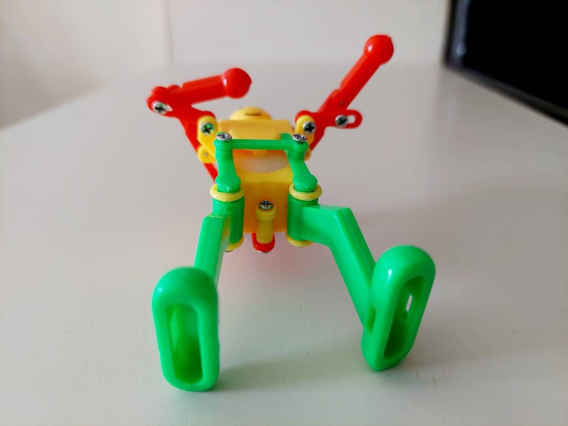 3.5 Fun Windup Dancing Robot Toy Red Green and Yellow. Etsy