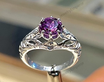 Alexandrite 925 Sterling Silver Ring, Alexandrite Color Changing Gemstone Ring, Engagement Ring, Bridal Ring, Unique Silver Jewelry
