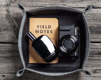 Leather Valet Tray Personalized - Christmas Gift - Leather Catchall Tray - Gift for Men - Monogrammed Dice Tray.