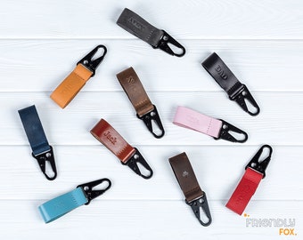 Personalized Leather Keychain for Men and Women - Custom Keychain with Initials - Corporate gifts with Logo.