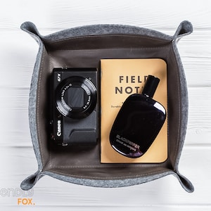 Personalized Leather Valet Tray - Catch All Tray - Gift for Men or Women - Monogrammed Home Decor.
