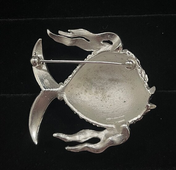 TRIFARI Crown Vintage Signed Silver Blowfish Broo… - image 2