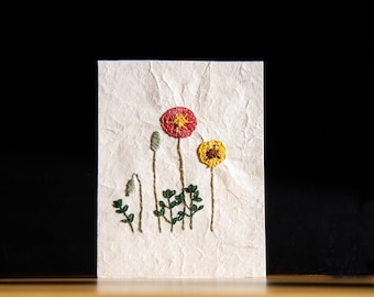 Handgeborduurde wenskaart in A7-formaat met envelop | Handgemaakte blanco kaarten | Nepalese Lokta papieren kaart | Bloemenborduurkaart | Zero waste