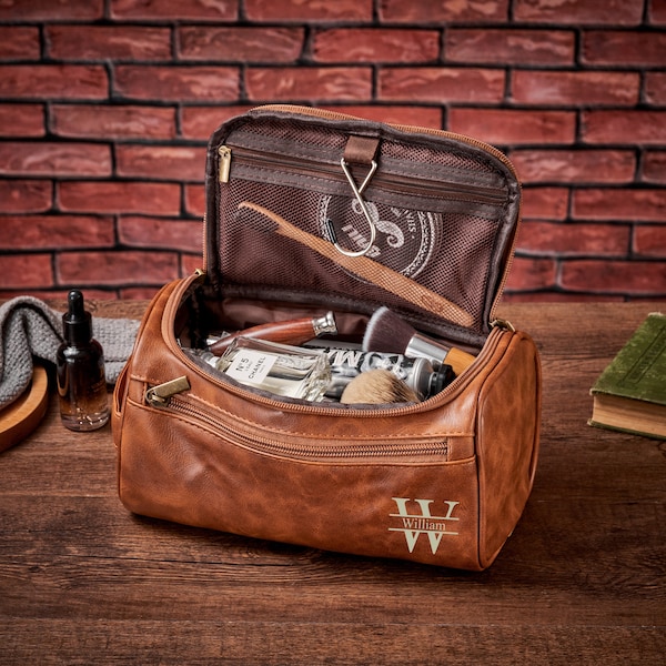 Gepersonaliseerde toilettas bruidsjonkers cadeau voor hem gegraveerd Dopp tas lederen Dopp Kit vriendje cadeau voor mannen cadeau voor papa kerstcadeau