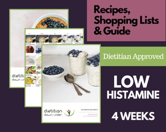 Puede incluir: Una guía de dieta baja en histamina de 4 semanas con recetas y listas de compras. La guía está aprobada por un dietista y presenta una foto de un pudín de chía con arándanos.
