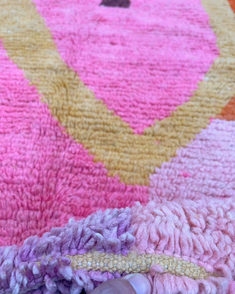 tapis orange berbère amazigh vibrant tapis en laine boujaad marocain fait à la main avec un design berbère authentique. image 5