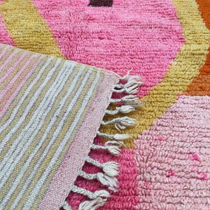 tapis orange berbère amazigh vibrant tapis en laine boujaad marocain fait à la main avec un design berbère authentique. image 6