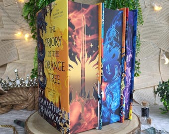 Raíces del Caos - Priorato del Naranjo / Un Día de Noche Caída / Entre las Flores Ardientes