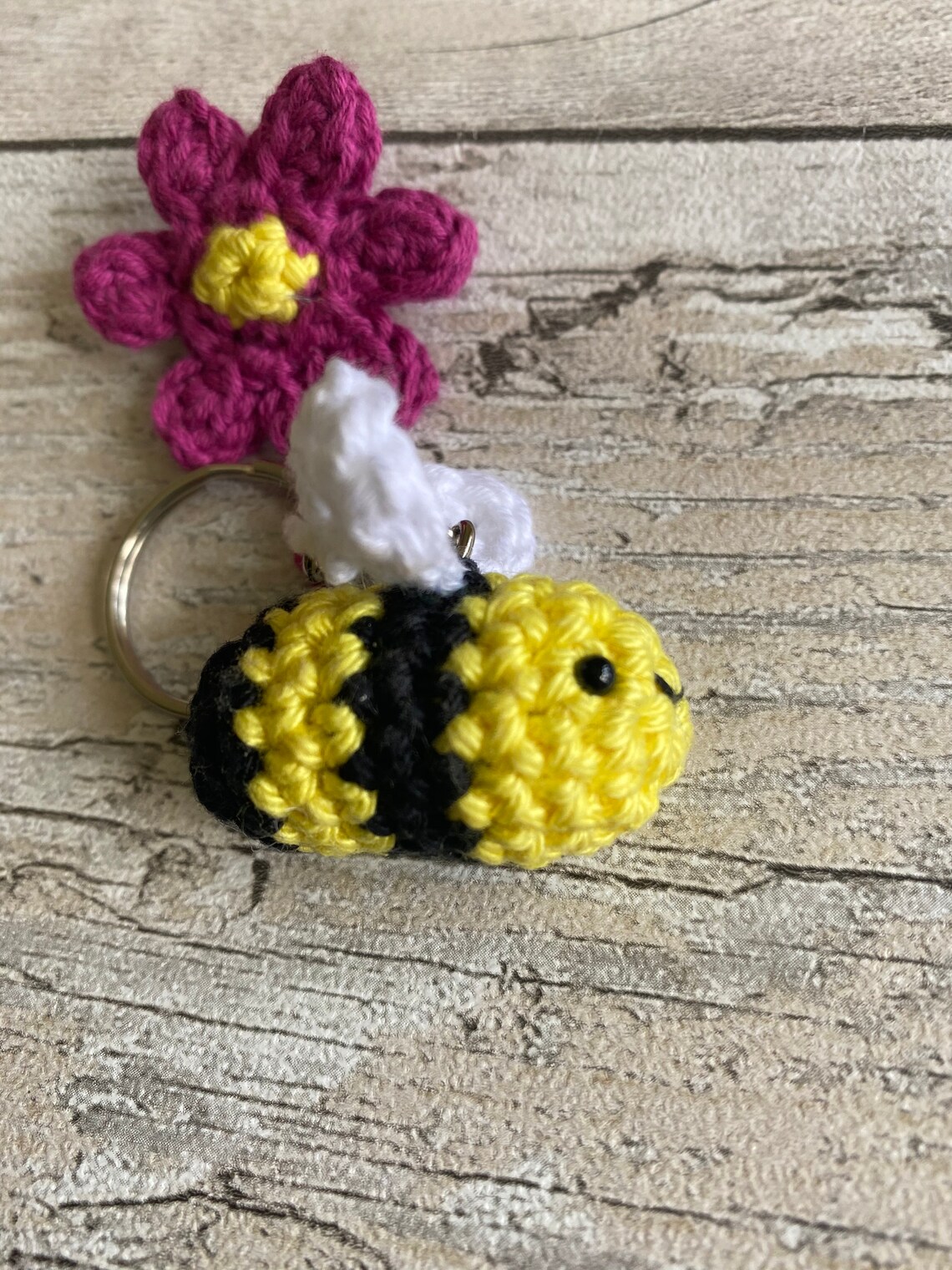 Crochet Pattern Mini Bee and Flower Keychain. Etsy