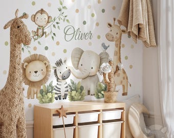 Dschungeltier Wandtatto mit Namen, Safari Kinderzimmer Dekor mit Elefant Löwe Zebra Giraffe Aquarell Tier für Babyzimmer Personalisierte Kunst