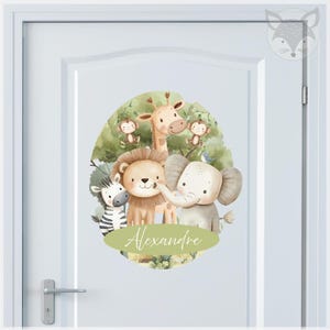 Adesivo de porta de selva personalizado, adesivo com nome de animal de safári, placa de porta de quarto infantil, arte de parede de vinil personalizada, decoração com nome de berçário de bebê