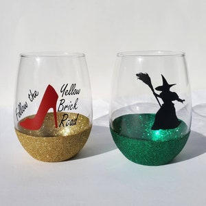Wizard of Oz theme glass, wicked witch glass, Dorothy theme glass, follow brick road, Movie theme stemless glass
