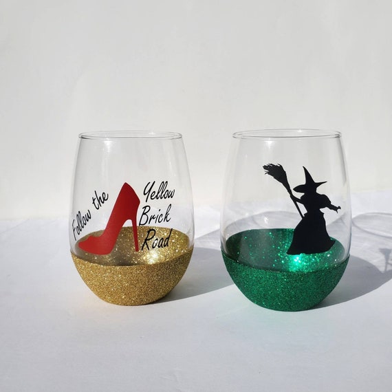 Wizard of Oz theme glass, wicked witch glass, Dorothy theme glass, follow brick road, Movie theme stemless glass