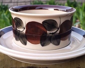 Arabia Ruija Tea cup and saucer Raija Uosikkinen Arabia Finland