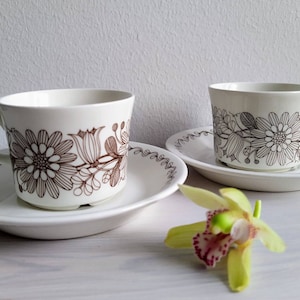 Arabia Elina  coffee cup  and  saucer Esteri Tomula  Arabia Finland