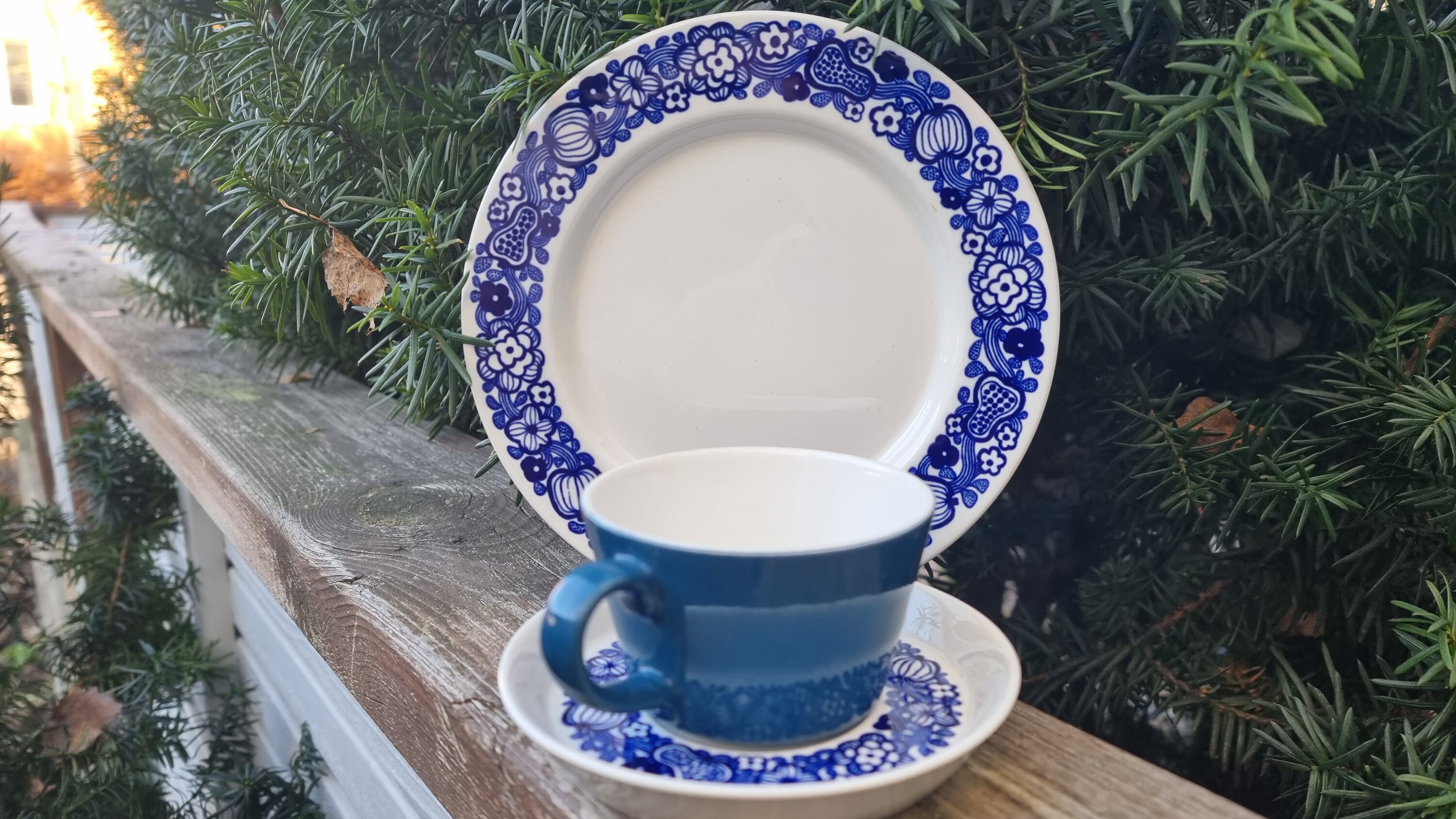 Arabia Kurpitsa Coffee Cup and Saucer and Side Plate Raija