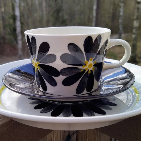 Arabia Lea Tea cup, saucer and side plate New Condition Arabia Finland Raija Uosikkinen