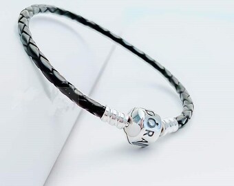 パンドラ純正編み込みレザーTバーブレスレット - 22 cm / 8.6インチ