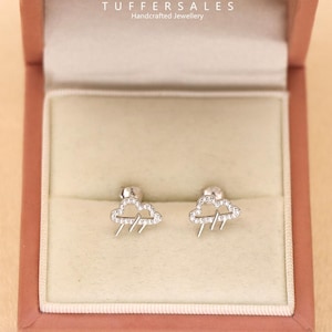 S925 Sterling Silver Cloud ， Minimalist Hollow Design Stud Earrings