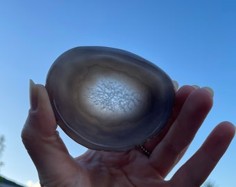 Agate crystal trinket bowl