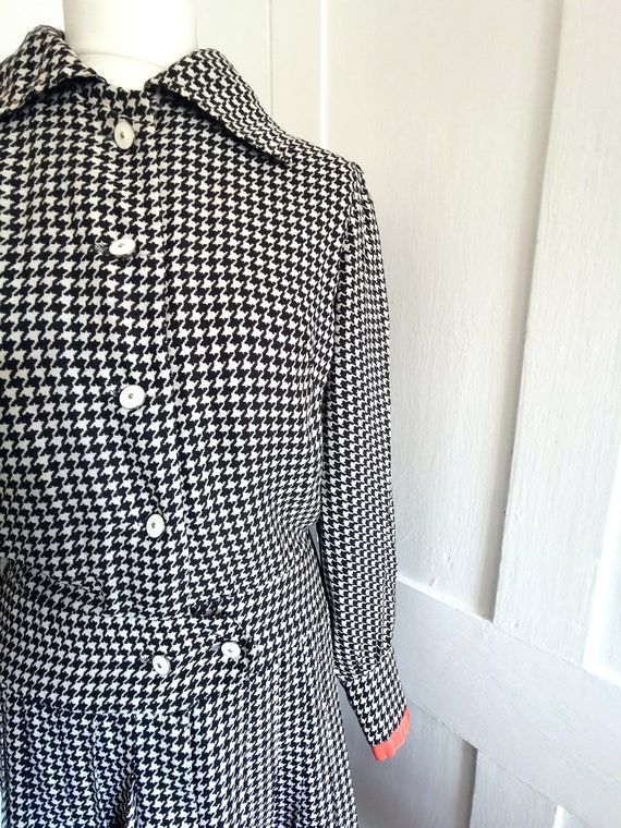 Early 1970s shirt dress - size 8 - genuine vintag… - image 3