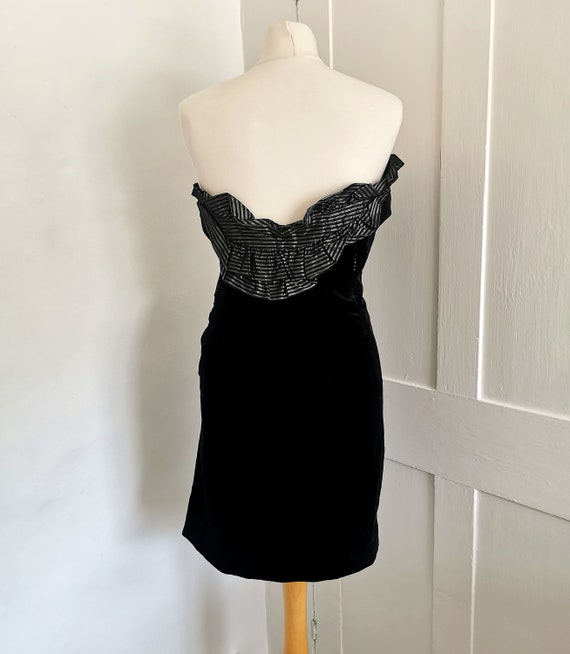 80s/90s Laura Ashley Black Velvet Strapless Dress… - image 5