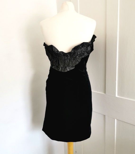 80s/90s Laura Ashley Black Velvet Strapless Dress… - image 6