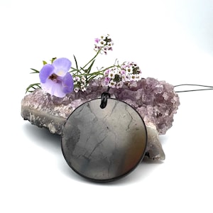 Shungite Pendant EMF Protector Necklace Empath Protection Jewelry Black Crystal for Negative Energy Healing Spiritual Gift for Men and Women