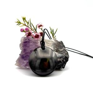 Shungite Pendant EMF Protector Necklace Empath Protection Jewelry Black Crystal Negative Energy Healing Spiritual Gift for Men and Women