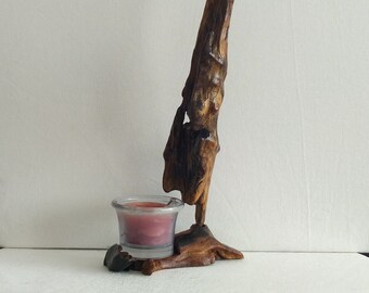 Up raised, candleholder by aclAst shop.