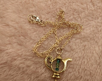 Beautiful Magic Lamp Necklace – Handmade Vintage-Inspired Pendant – Whimsical Jewelry Gift for Her