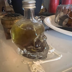 Witch&#39;s Brew Destruction  Oil