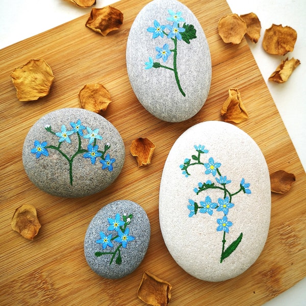 Painted Stones, Painted Forget Me Not Stones, Painted Flower Stones, Painted Forget Me Not Rocks, Painted Forget Me Nots