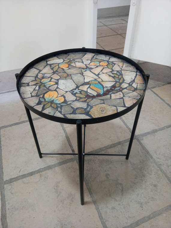 Mosaiktisch, Beistelltisch mit Fliesen, Mosaik, Mosaikkunst, Keramik, Eisvogel, Naturstein, Steinkunst, Terassenmöbel