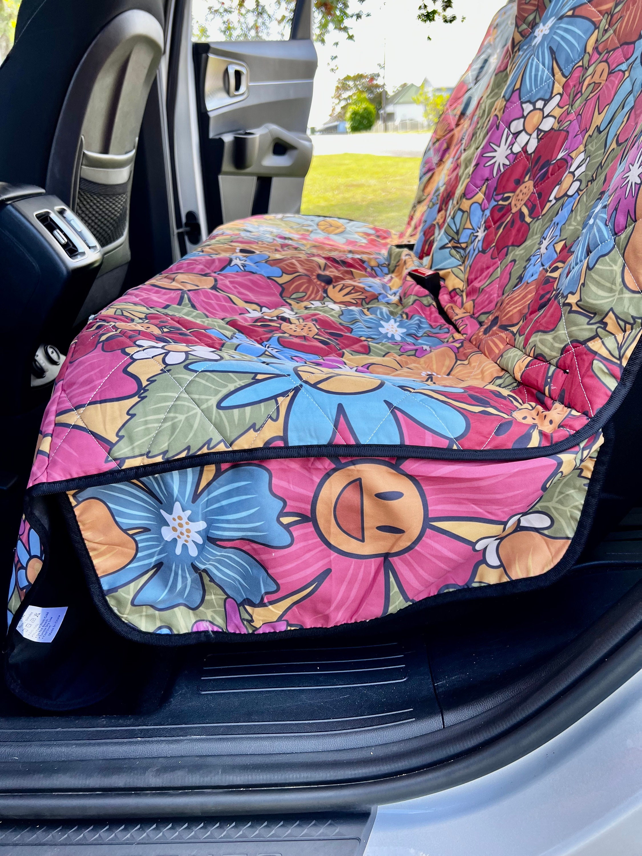 Retro Hippie Flowers Dog Hammock Back Seat Cover for Car Truck SUV