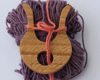Lucet, knitting fork without handle