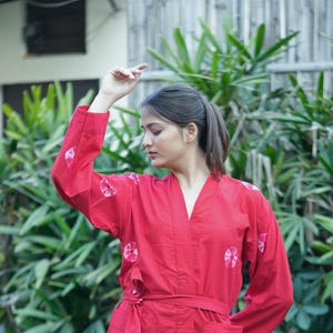 Red Tie-Dye Linen Kimono Robe: Lightweight Loungewear
