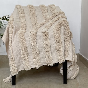 Hand Woven Cotton Tufted Throw Blanket with Fringes