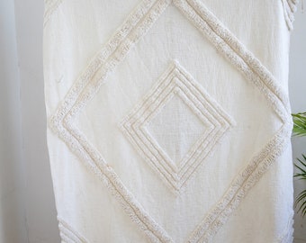 White Tufted Throw Blanket  - Natural Raw Cotton Hand Woven Tufted Textured Bedding Throw Blanket - White Tufted Sofa Throw