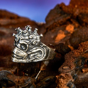 Corona impact Skull Ring - Biker 925 sterling Silver ring - Health charm jewelry style - Gothic ring for boyfriend - gift for rider&#39;s