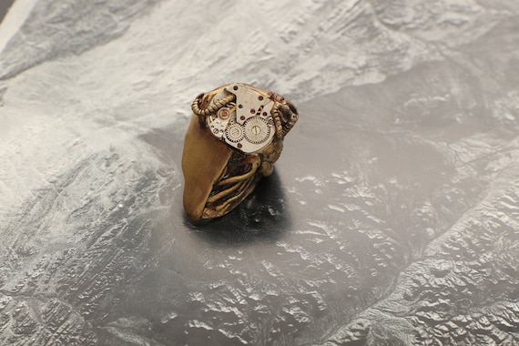 Metal 2024 heart ring