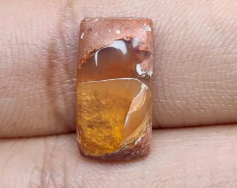 6 karaat: 18 x 16 x 04 mm vuuropaal in natuurlijke matrixsteen, sieraden maken. M-02