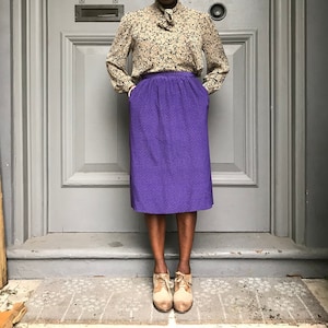 Vintage silk midi skirt ,size 8/10 uk, 36/38 Eu