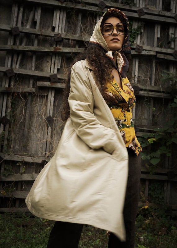 Gloria Vintage Taupe Vegan Leather Water-Resistant